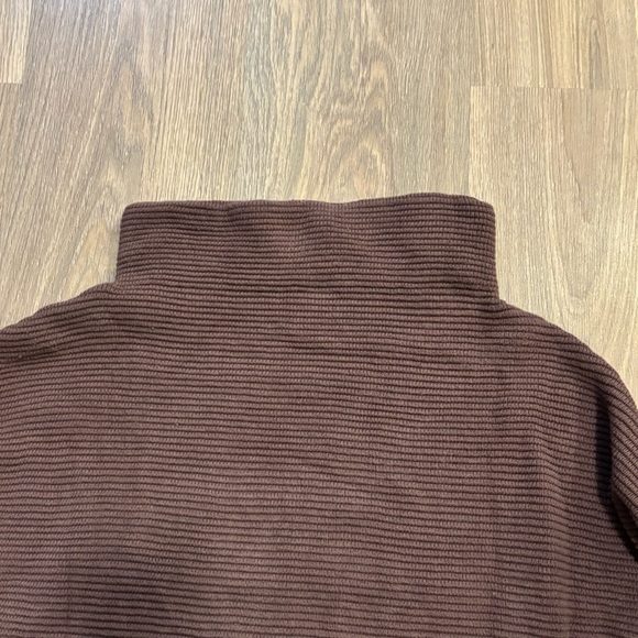 Monk & Lou Kinley Pullover - Picture 3 of 4